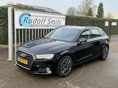 Zwart (metallic) Gebruikt 2018 Audi A3 Sportback Sport Hatchback | € 11.900 (Eerlijke prijs)