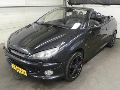 Occasion Peugeot 206 109 PK (80 kW) 2003 Zwart Cabriolet