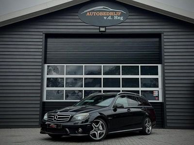Zwart, metallic lak Occasion 2010 Mercedes C63 AMG AMG Stationwagen | € 23.950