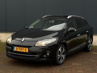 Zwart (metallic) Occasion 2012 Renault Mégane GrandTour Bose Edition Stationwagen | € 2.950 (Eerlijke prijs)