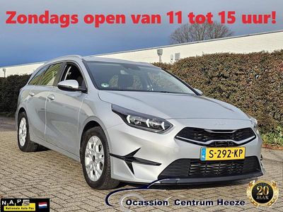 Grijs (metallic) Occasion 2023 Kia Ceed Sportswagon Stationwagen | € 20.499 (Eerlijke prijs)