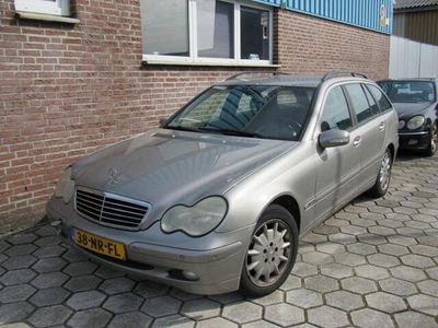 tweedehands Mercedes 180 C-KLASSE CombiK. Classic -- Motor Defect -- APK 7-2023