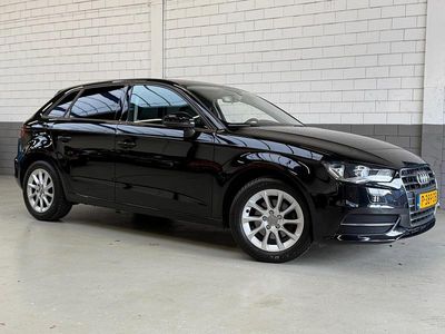 Zwart Occasion 2016 Audi A3 Sportback Ambition Hatchback | € 10.250 (Eerlijke prijs)