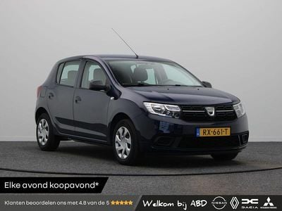 Blauw Occasion 2018 Dacia Sandero Ambiance Hatchback | € 7.940 (Eerlijke prijs)