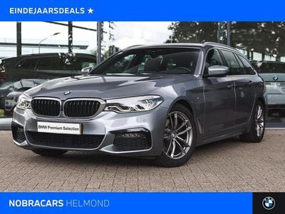 Grijs Gebruikt 2019 BMW 520 Executive Stationwagen | € 29.750 (Eerlijke prijs)