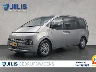 Grijs Occasion 2024 Hyundai Staria MPV | € 34.950