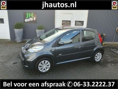 tweedehands Peugeot 107 1.0-12V Millesim 200