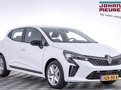 Wit Nieuw 2025 Renault Clio V Evolution Hatchback | € 19.890 (Eerlijke prijs)