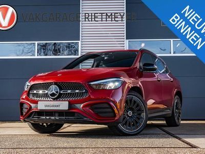 tweedehands Mercedes GLA250 e AMG Line |new model | adaptieve cruise | sfeer verlichting |