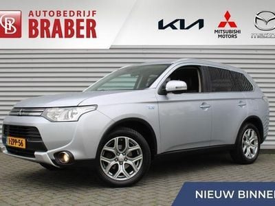 Grijs Gebruikt 2015 Mitsubishi Outlander Edition SUV | € 12.800 (Iets duurder)