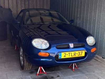MG F