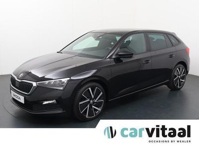 tweedehands Skoda Scala 1.0 TSI Sport Business | 116 PK | Automaat | Apple CarPlay / Android Auto | Panoramadak | Led verlichting | Lichtmetalen velgen 18" | Sportstoelen | Parkeersensoren achter |