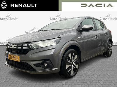 Grijs Occasion 2024 Dacia Sandero Expression Hatchback | € 16.950 (Eerlijke prijs)