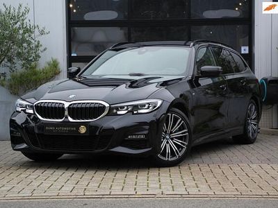 Zwart Gebruikt 2021 BMW 330 M Sport Stationwagen | € 29.985 (Goede deal)