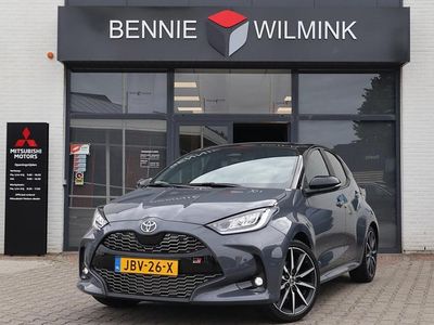 Grijs Gebruikt 2025 Toyota Yaris Hybrid Plus Hatchback | € 37.995