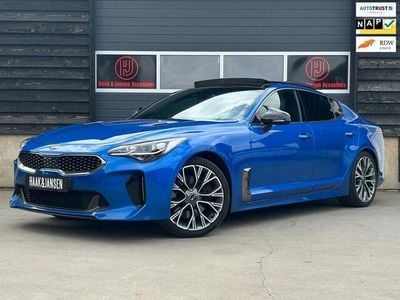 Blauw Gebruikt 2017 Kia Stinger GT-Line Hatchback | € 29.995