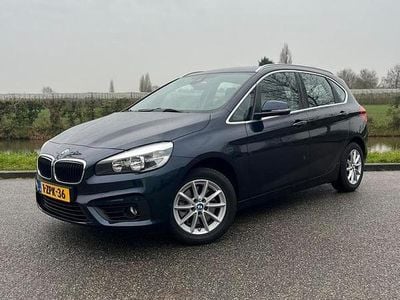 Blauw Gebruikt 2015 BMW 220 Executive Stationwagen | € 17.900 (Eerlijke prijs)