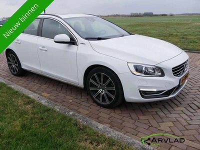 tweedehands Volvo V60 **10299**NETTO**FULL 2.4 D6 AWD AUT *FULL*Plug-In