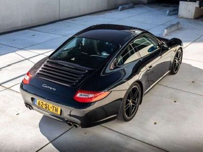 Porsche 911 Carrera