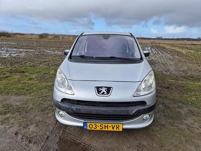 Occasion Peugeot 1007 2006 Grijs (metallic) MPV
