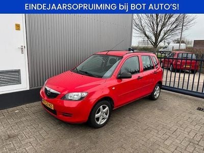 Rood Gebruikt 2003 Mazda 2 Exclusive MPV | € 1.395 (Eerlijke prijs)