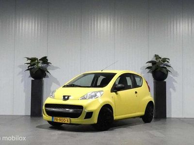 Occasion Peugeot 107 68 PK (50 kW) 2010 Geel Hatchback