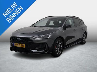 Grijs Occasion 2022 Ford Focus ST-Line X Stationwagen | € 16.899 (Iets duurder)