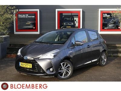 Grijs Gebruikt 2017 Toyota Yaris Premium Hatchback | € 16.400 (Eerlijke prijs)