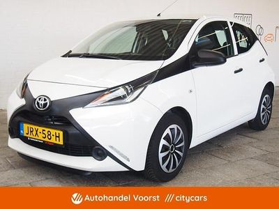Occasion Toyota Aygo X-play 69 PK (50 kW) 2015 Wit Hatchback
