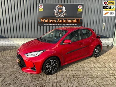 Rood Occasion 2023 Toyota Yaris Hatchback | € 20.950 (Eerlijke prijs)