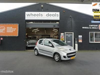 Occasion Peugeot 107 68 PK (50 kW) 2012 Grijs Hatchback