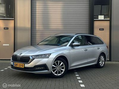 Grijs Occasion 2020 Skoda Octavia Stationwagen | € 15.950