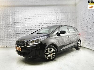 Zwart Gebruikt 2013 Kia Carens Comfort MPV | € 6.999 (Eerlijke prijs)