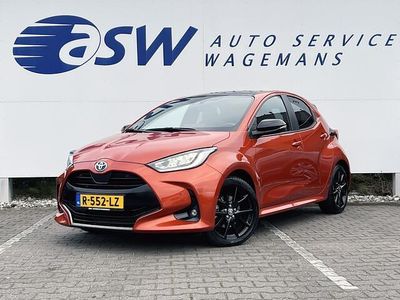 Bruin Gebruikt 2022 Toyota Yaris Executive Hatchback | € 22.950 (Eerlijke prijs)