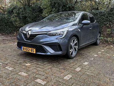 Grijs Gebruikt 2022 Renault Clio V RS Line Hatchback | € 18.750 (Duur)