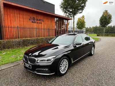 Zwart Gebruikt 2018 BMW 730L Executive Sedan | € 19.950