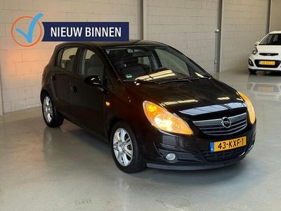Zwart Occasion 2010 Opel Corsa Cosmo Hatchback | € 2.650 (Eerlijke prijs)