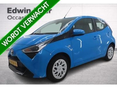 Blauw Gebruikt 2019 Toyota Aygo X-play Hatchback | € 11.450 (Eerlijke prijs)