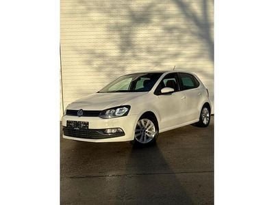 Wit Occasion 2015 VW Polo R-line Hatchback | € 10.749 (Iets duurder)