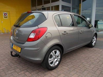 tweedehands Opel Corsa 1.2 16V EDITION AUTOMAAT AIRCO 5-DRS