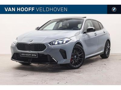 Grijs Nieuw 2025 BMW 120 Executive Hatchback | € 58.036 (Iets duurder)