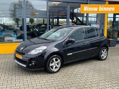 tweedehands Renault Clio R.S. 1.2 TCe Collection 105pk - airco - trekhaak - 5 d