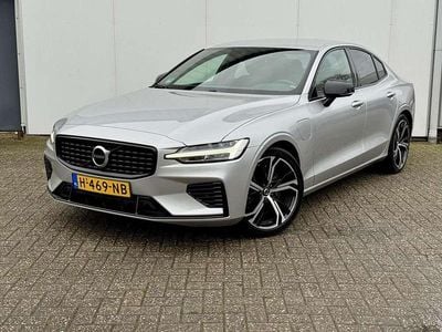 Grijs (metallic) Occasion 2020 Volvo S60 R-Design Sedan | € 32.450 (Eerlijke prijs)