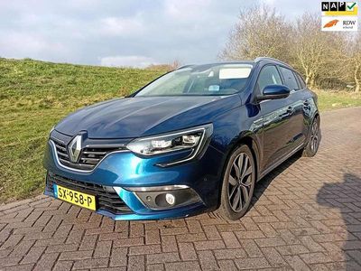 Blauw (metallic) Occasion 2018 Renault Mégane GrandTour Bose Edition Stationwagen | € 11.250 (Eerlijke prijs)