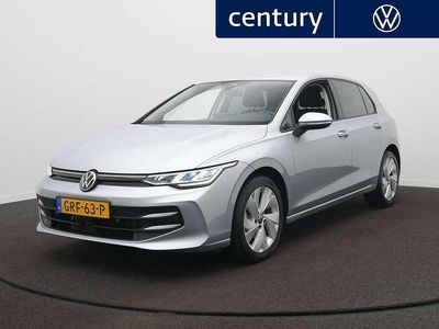 Grijs Occasion 2024 VW Golf VIII Edition Hatchback | € 26.900 (Goede deal)