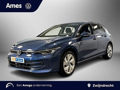 Occasion VW Golf VIII Edition 116 PK (85 kW) 2025 Blauw (metallic) Hatchback