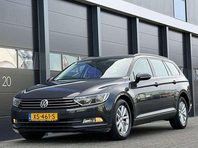 Grijs Gebruikt 2015 VW Passat Stationwagen | € 7.950 (Eerlijke prijs)