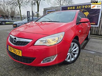 Occasion Opel Astra Edition 140 PK (102 kW) 2012 Rood Hatchback