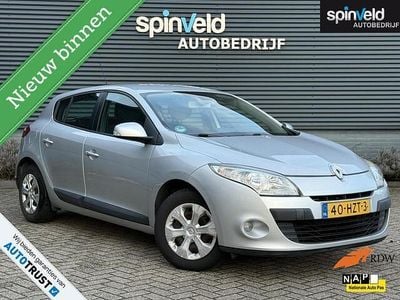 Grijs Occasion 2009 Renault Mégane III Business Hatchback | € 4.750 (Eerlijke prijs)
