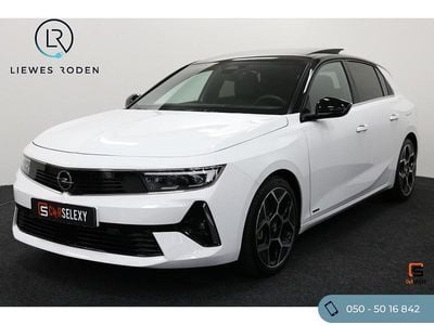 Wit Nieuw 2025 Opel Astra Ultimate Hatchback | € 34.950 (Goede deal)